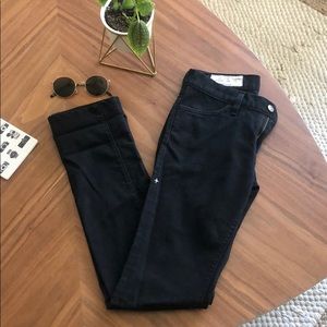Imogene + Willie black denim